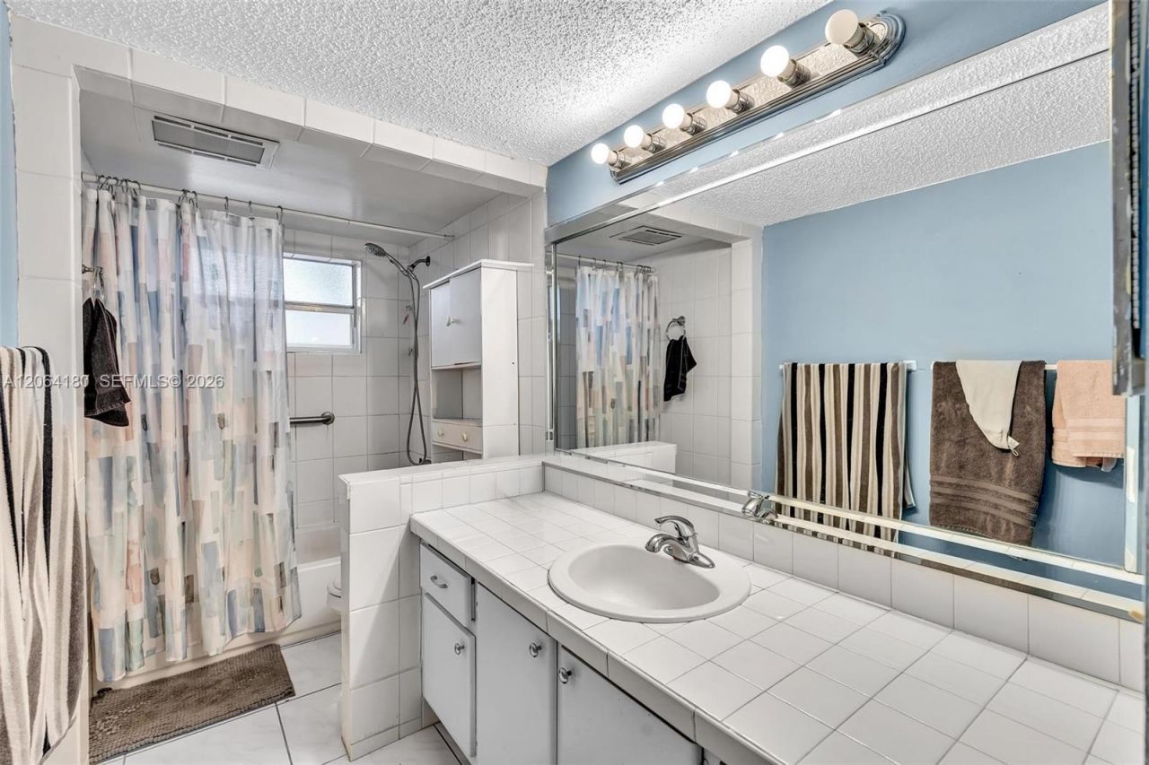 8852 W Mcnab Rd , Unit 203, Tamarac, FL 33321 Photo