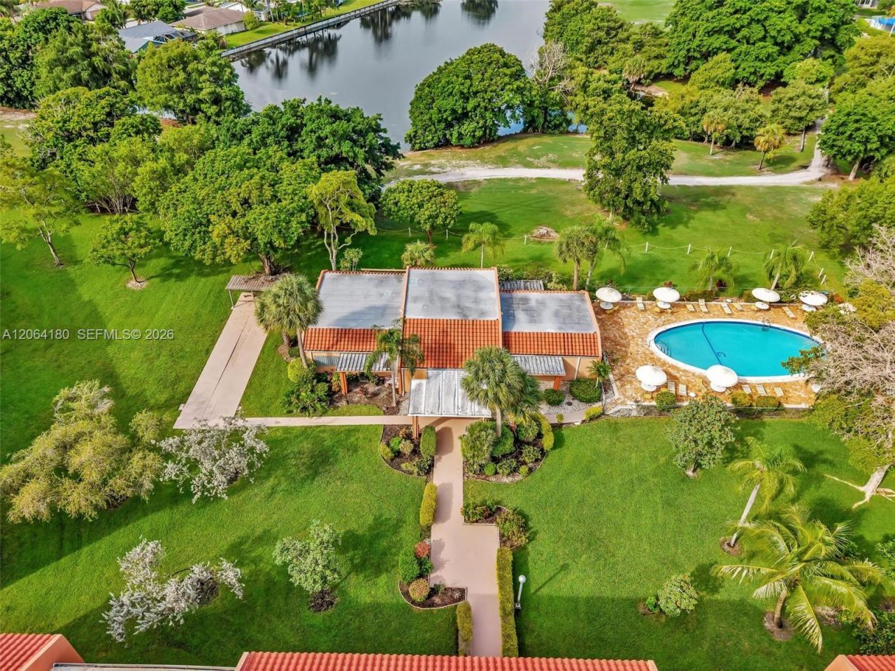 8852 W Mcnab Rd , Unit 203, Tamarac, FL 33321 Photo