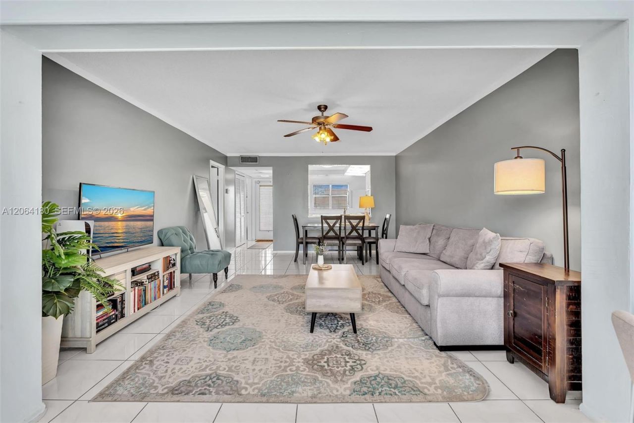 8852 W Mcnab Rd , Unit 203, Tamarac, FL 33321 Photo