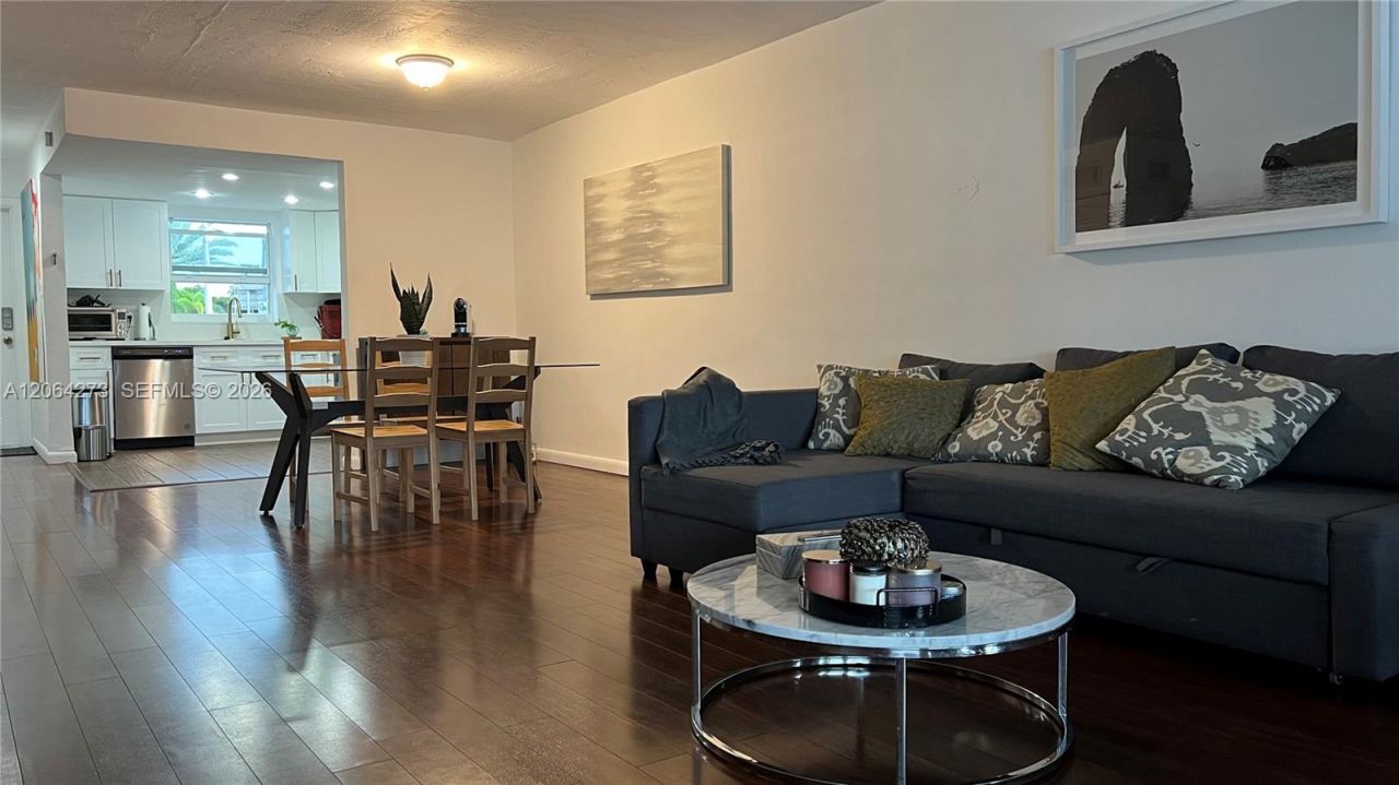 2061 NE 123rd St , Unit 2061, North Miami, FL 33181 Photo