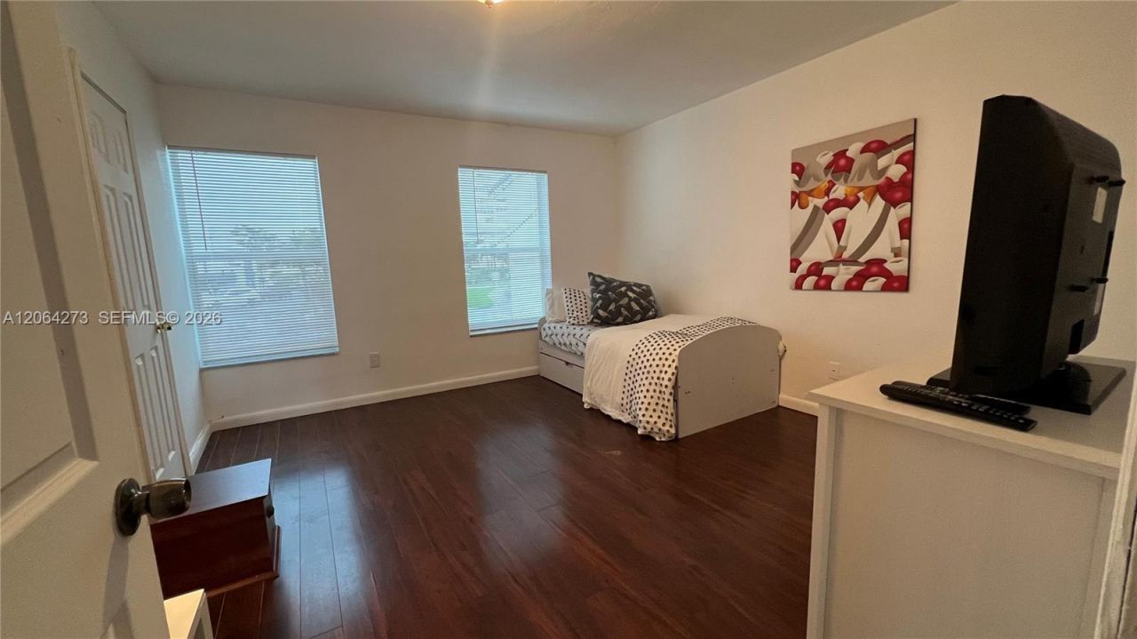 2061 NE 123rd St , Unit 2061, North Miami, FL 33181 Photo