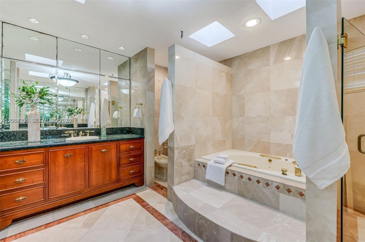 184 Paloma Drive, Coral Gables, FL 33143 Photo