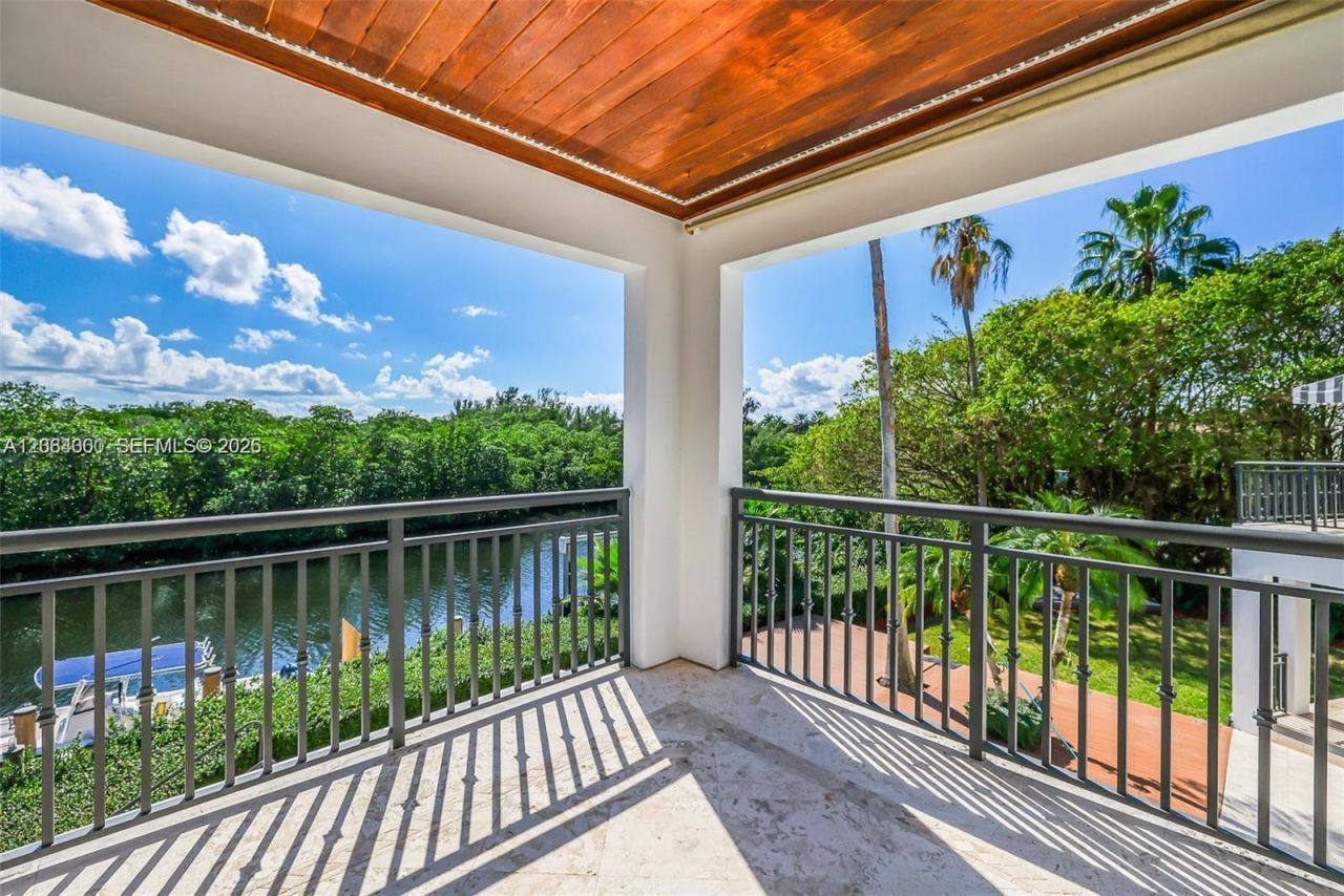 184 Paloma Drive, Coral Gables, FL 33143 Photo