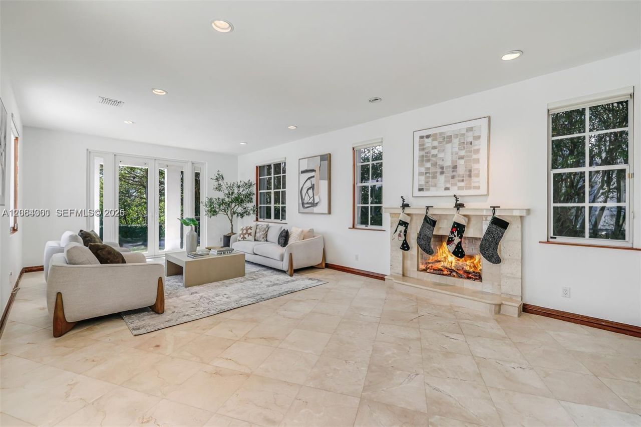 184 Paloma Drive, Coral Gables, FL 33143 Photo