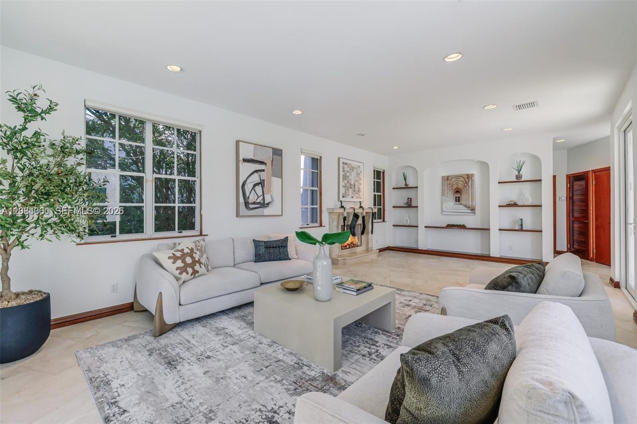 184 Paloma Drive, Coral Gables, FL 33143 Photo