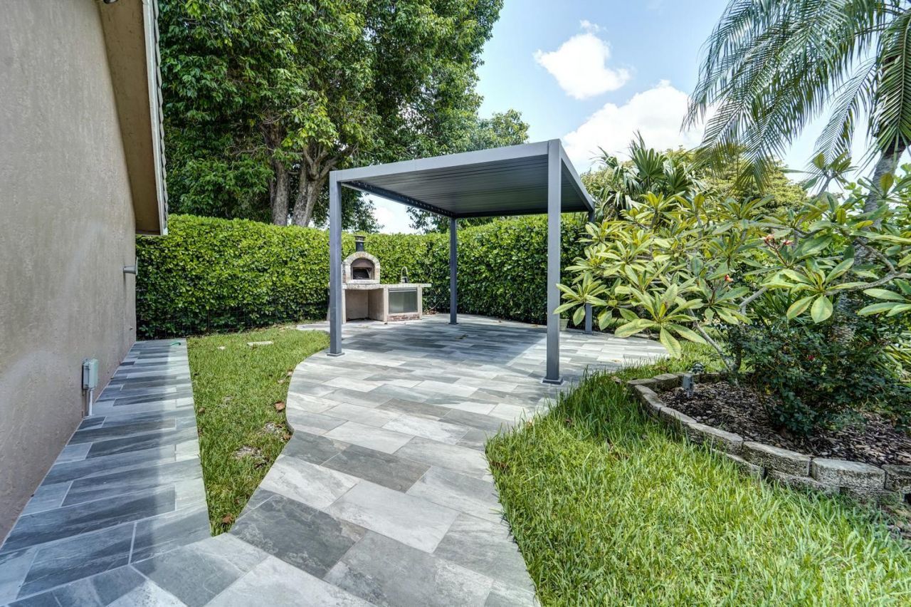 11999 Classic Drive, Coral Springs, FL 33071 Photo