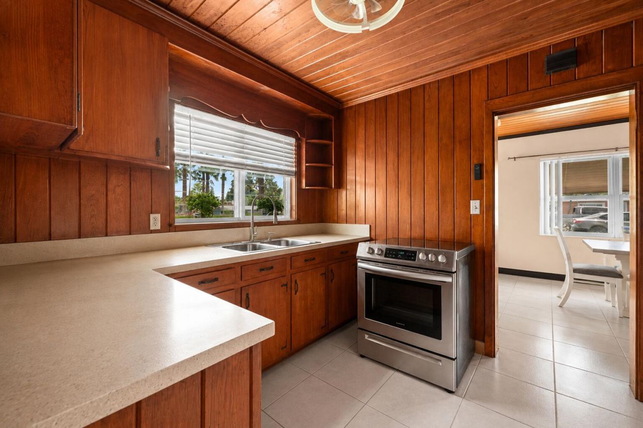 415 Fleming Avenue, Greenacres, FL 33463 Photo