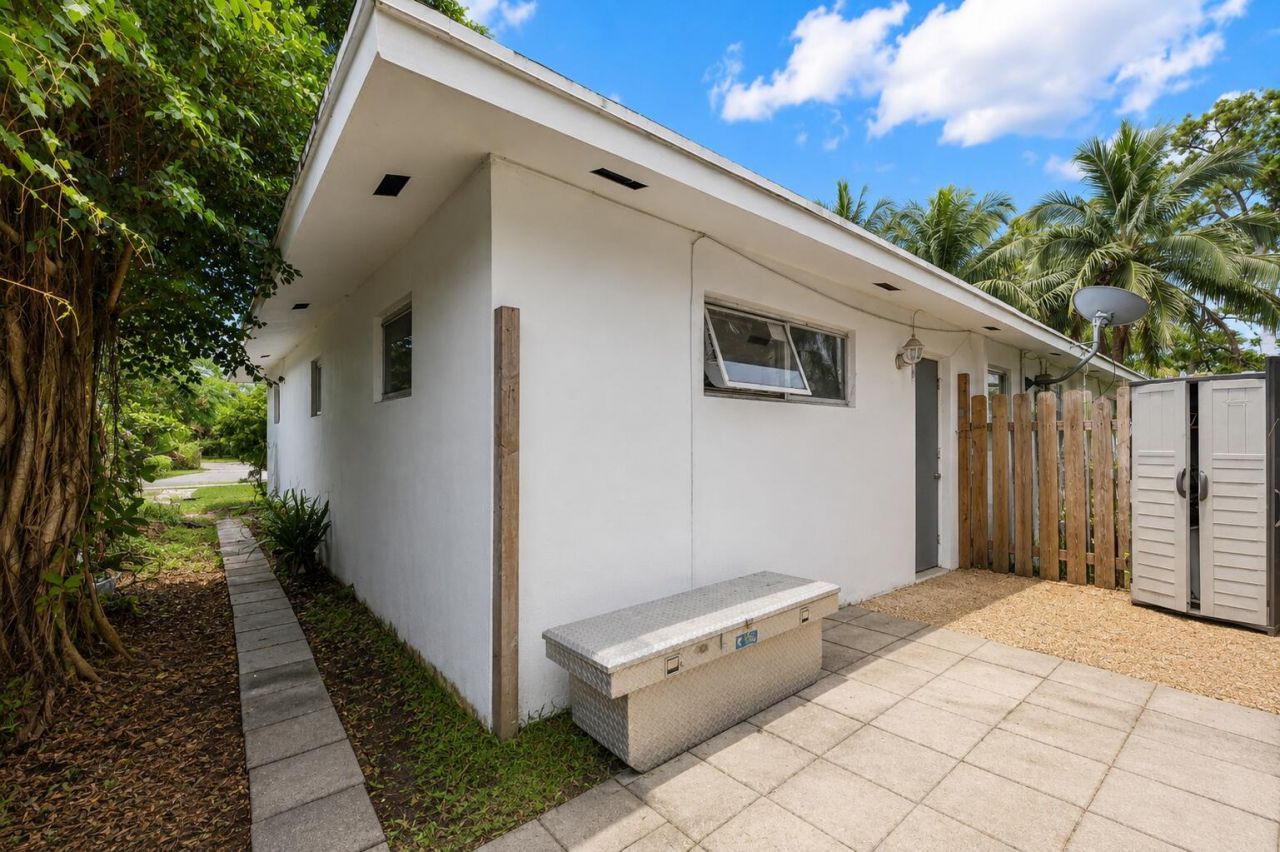 415 Fleming Avenue, Greenacres, FL 33463 Photo