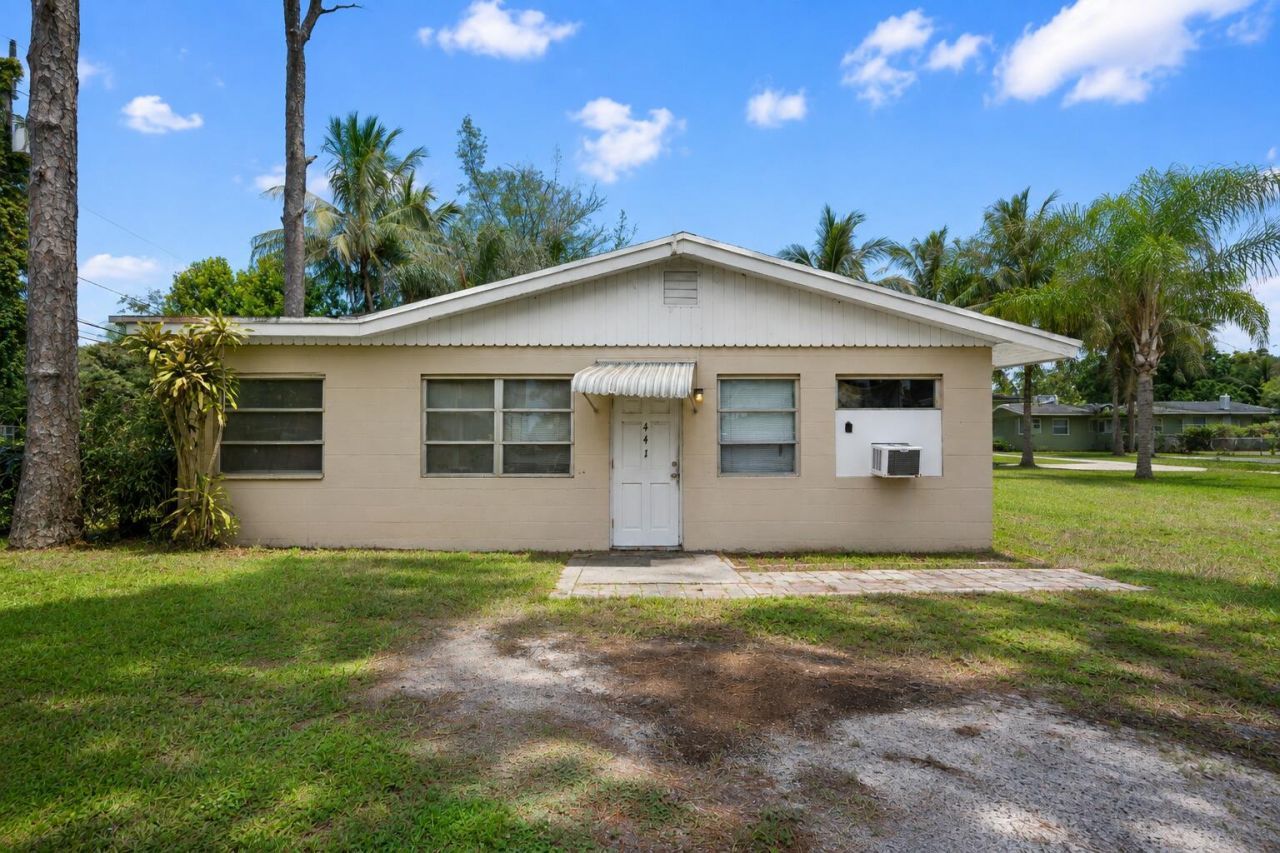 415 Fleming Avenue, Greenacres, FL 33463 Photo