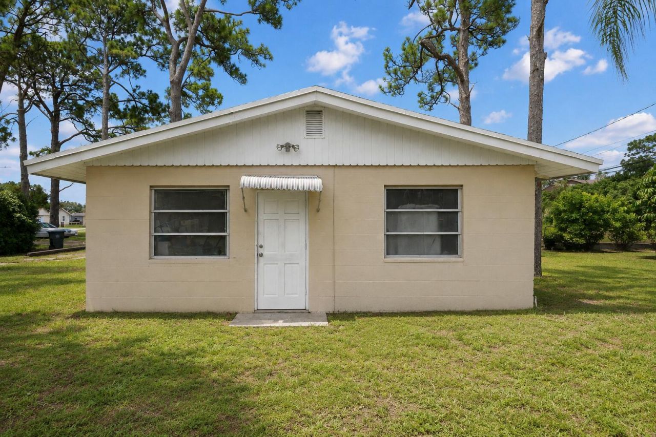 415 Fleming Avenue, Greenacres, FL 33463 Photo
