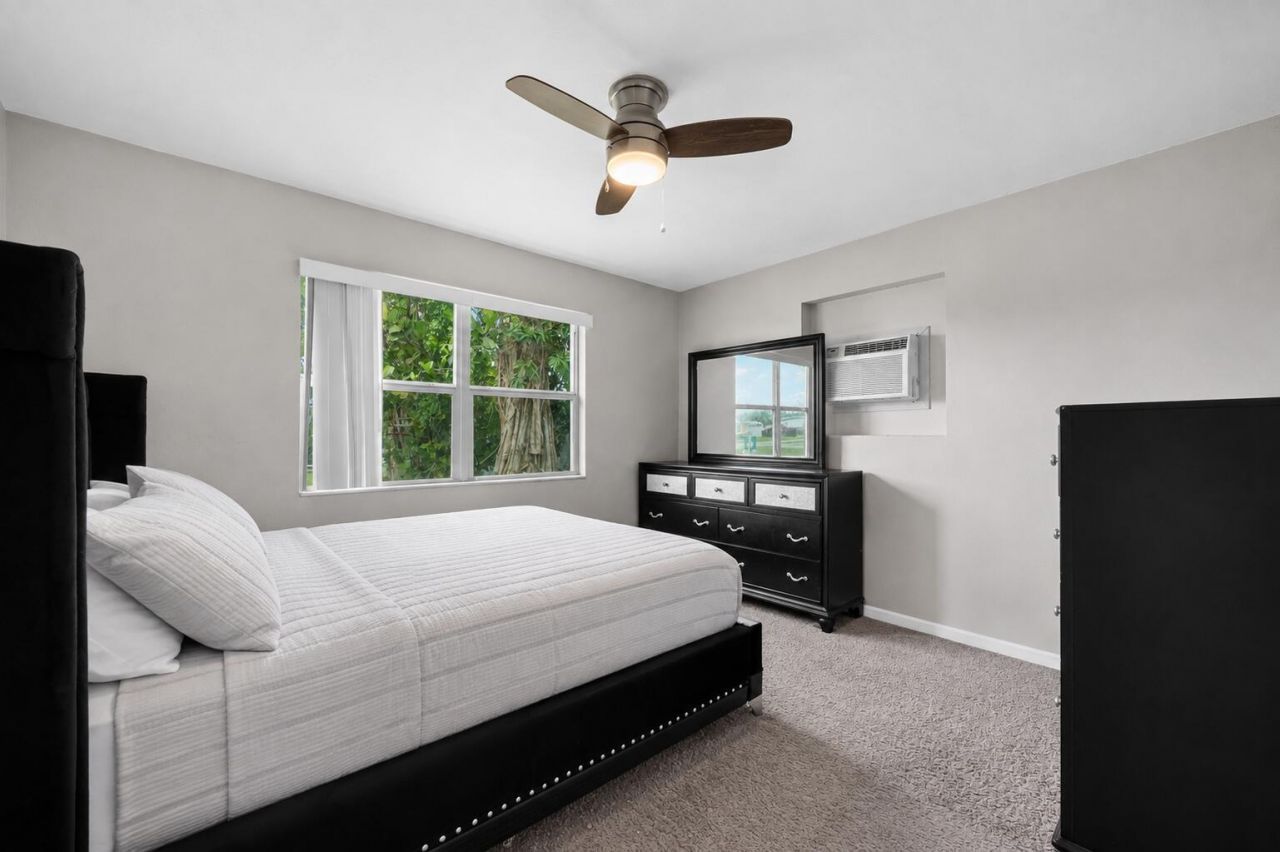 415 Fleming Avenue, Greenacres, FL 33463 Photo