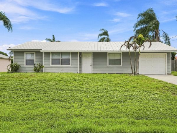 3873 SW Daisy Street, Port St. Lucie, FL 34953