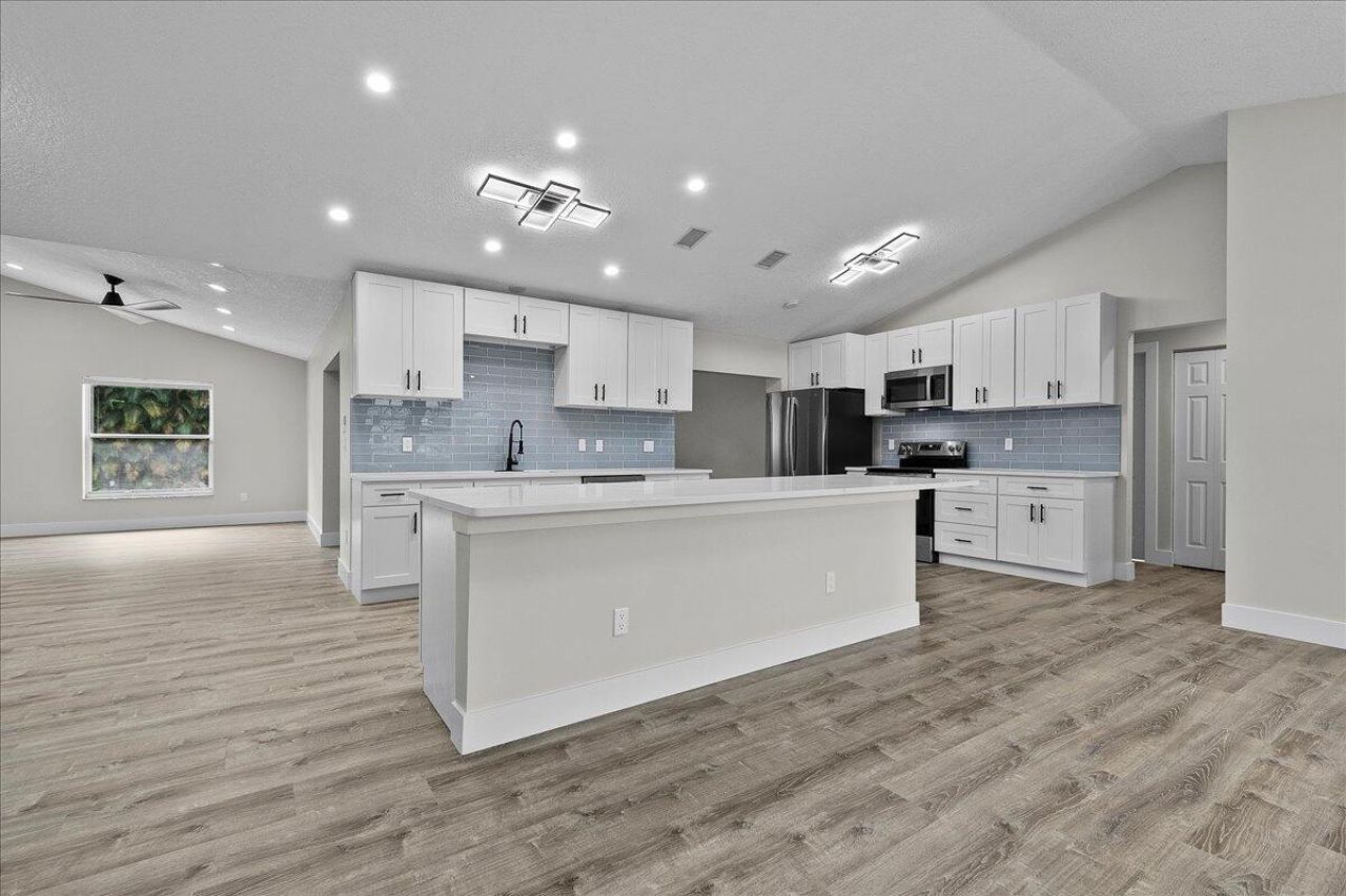 14618 63rd Court N, The Acreage, FL 33470 Photo