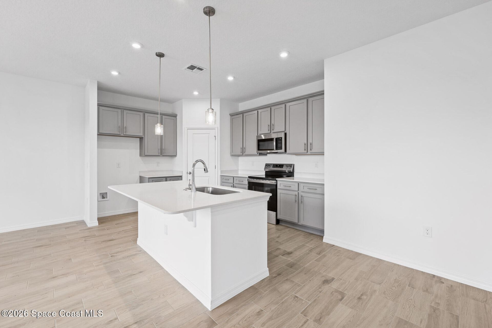 806 Castleford Avenue Ne, Palm Bay, FL 32905 Photo