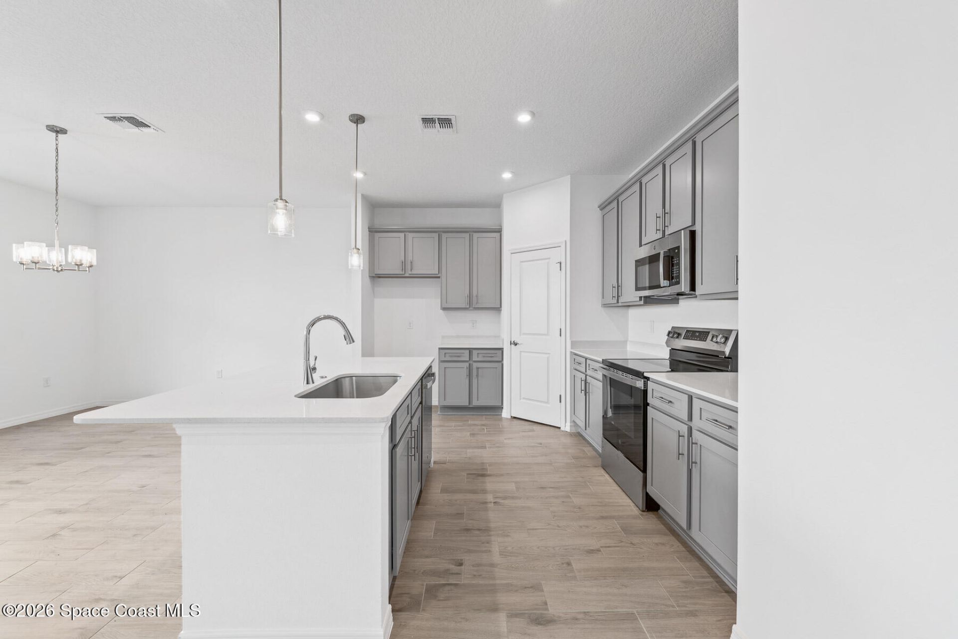 806 Castleford Avenue Ne, Palm Bay, FL 32905 Photo