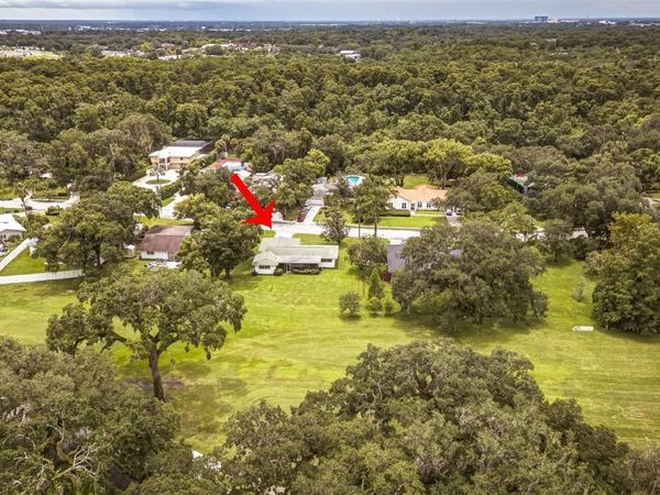 936 N RIVERHILLS DRIVE, TAMPA, FL 33617