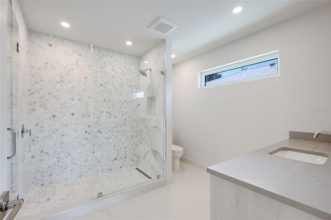 2596 Floyd Street, Sarasota, FL 34239 Photo