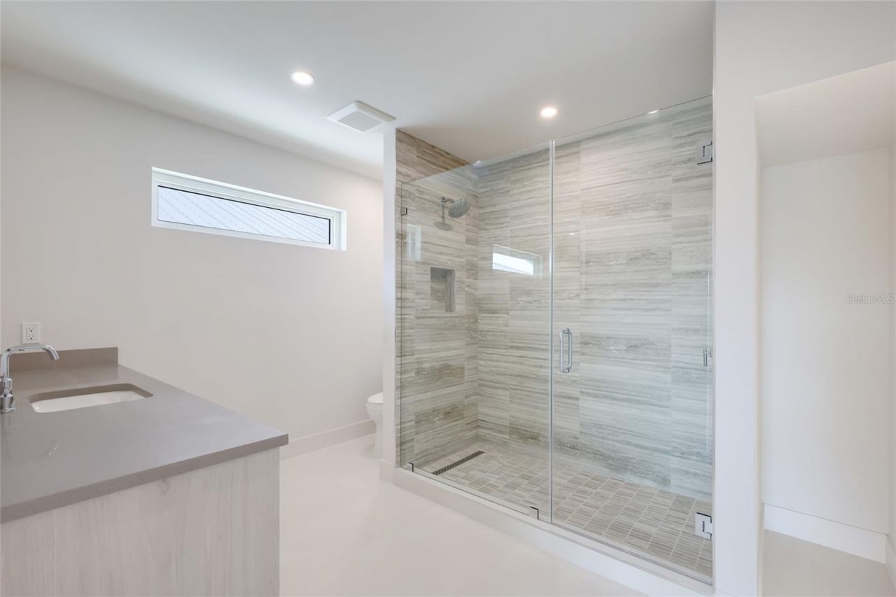2596 Floyd Street, Sarasota, FL 34239 Photo