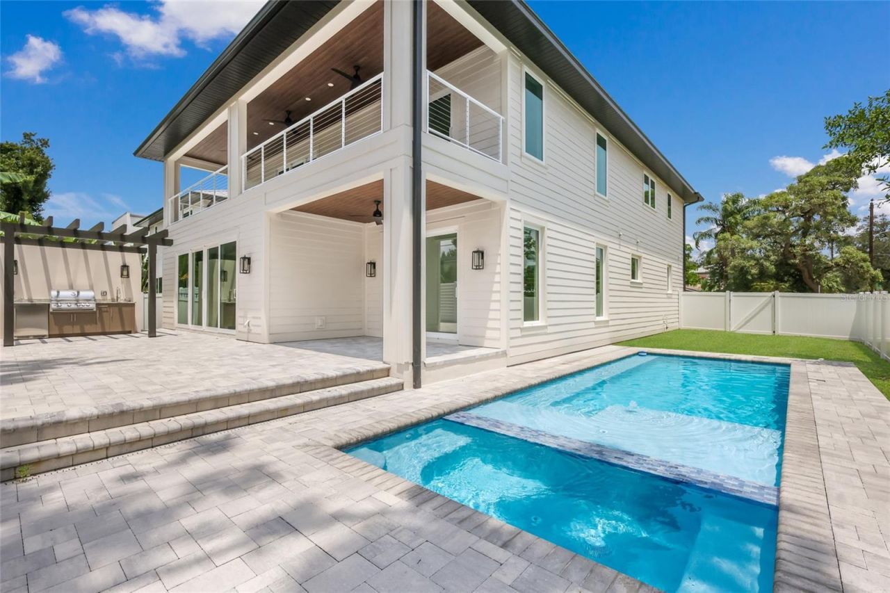 2596 Floyd Street, Sarasota, FL 34239 Photo