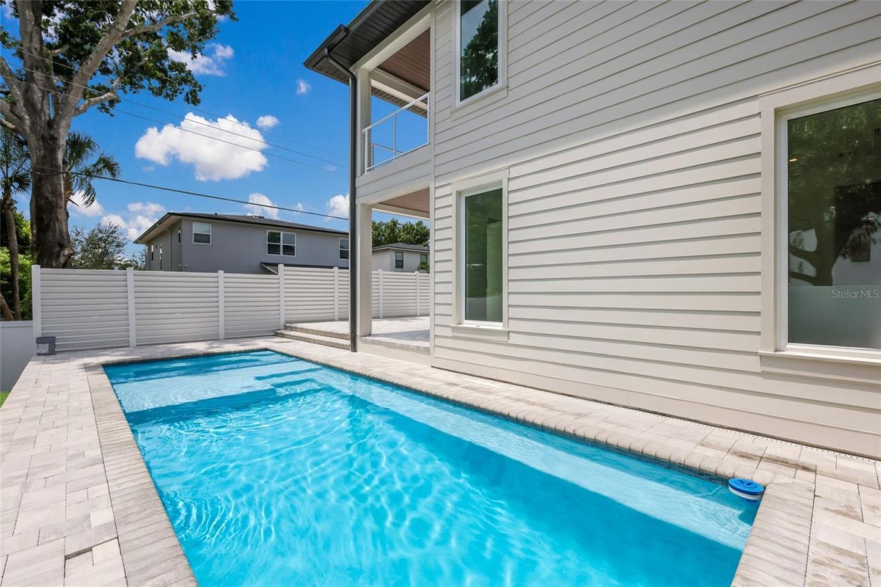 2596 Floyd Street, Sarasota, FL 34239 Photo