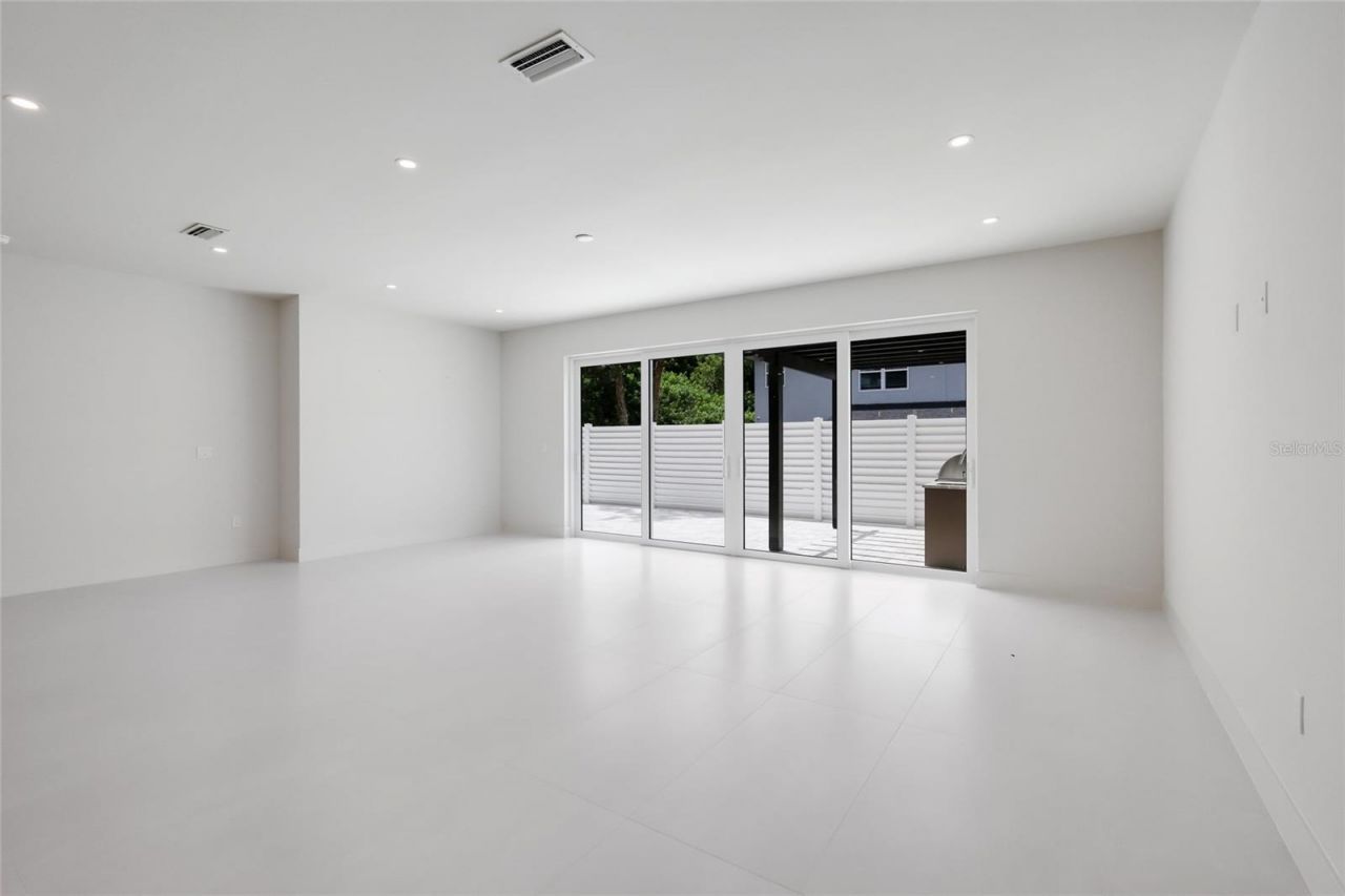 2596 Floyd Street, Sarasota, FL 34239 Photo