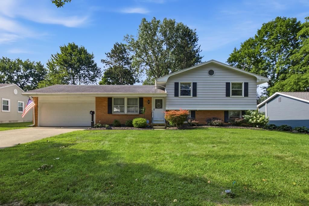 27 Avon Dr, Lexington, OH 44904 Main Photo