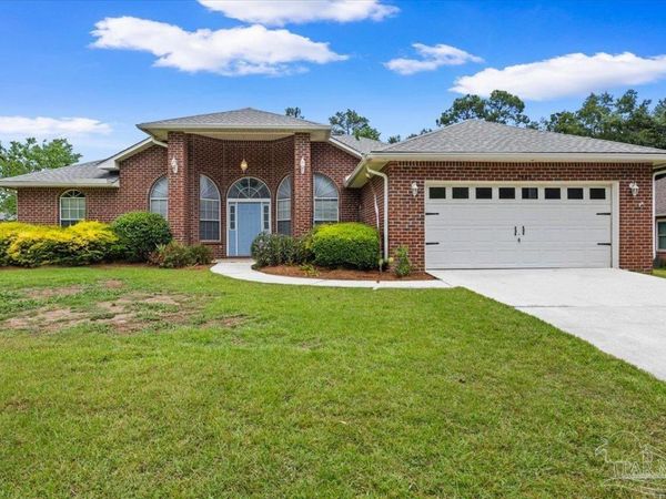5403 Stafford Cir, Pace, FL 32571