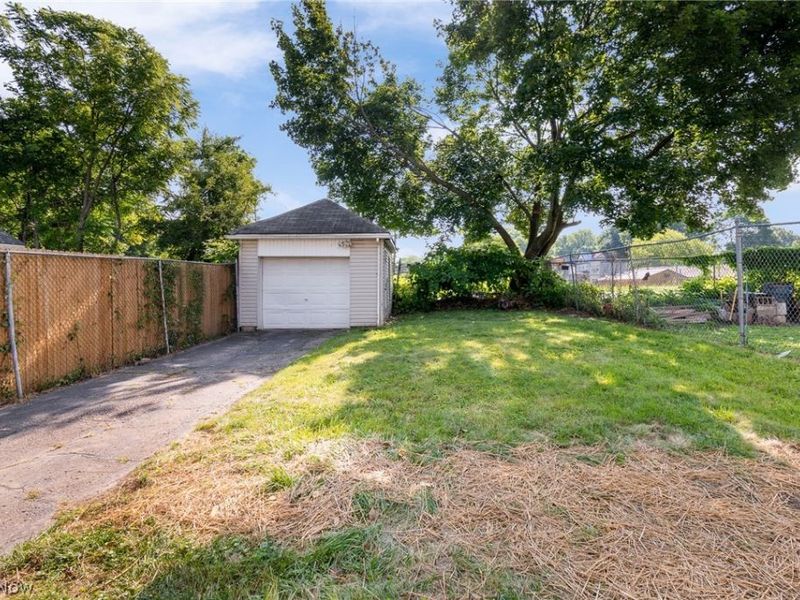 2247 18th Street SW, Kenmore, OH 44314 Photo 35