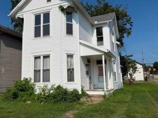 1329 Central Avenue , Zanesville, OH 43701