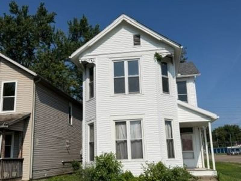 1329 Central Avenue , Zanesville, OH 43701 Photo 3