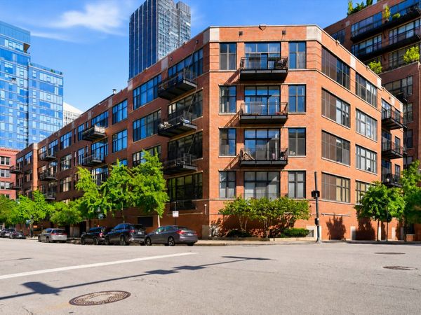 333 W Hubbard Street , Unit 1010, Chicago, IL 60654