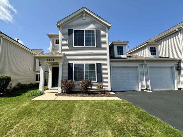 2469 Hillsboro Lane, Montgomery, IL 60538