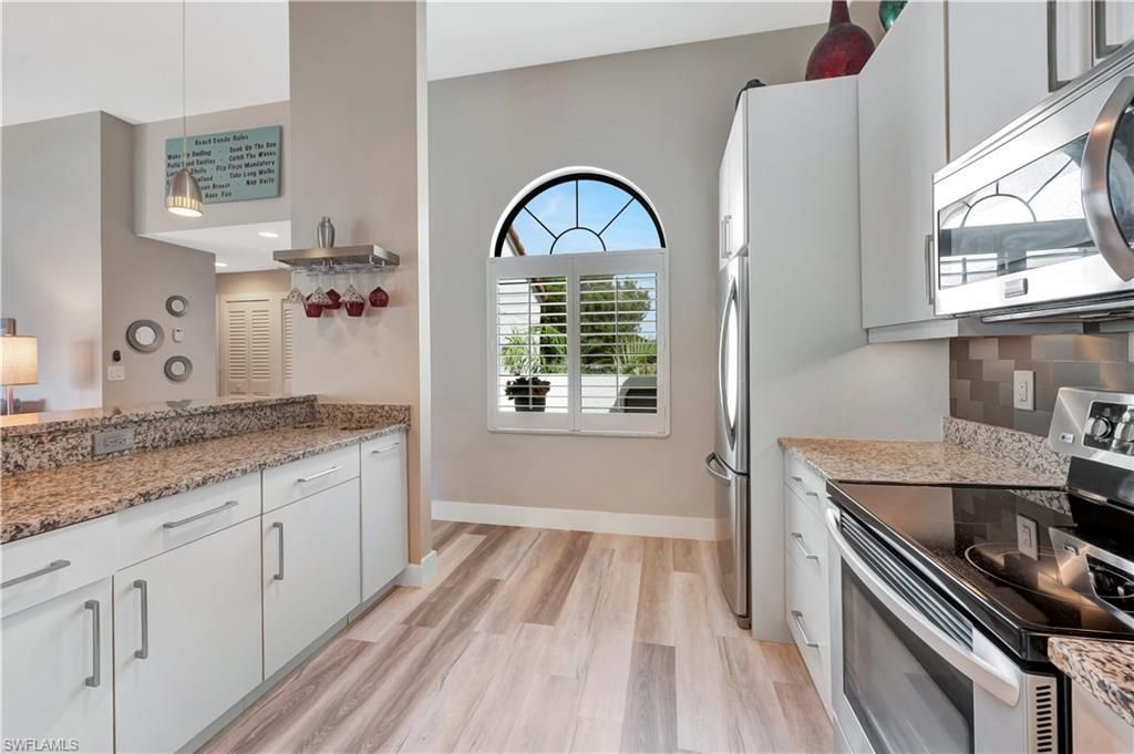 583 Beachwalk Cir, Unit Q-203, Naples, FL 34108 Photo