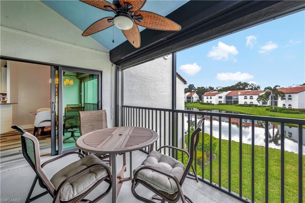 583 Beachwalk Cir, Unit Q-203, Naples, FL 34108 Photo