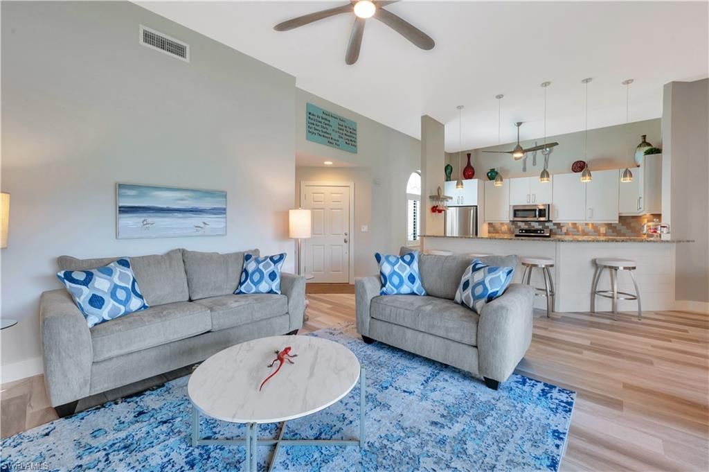 583 Beachwalk Cir, Unit Q-203, Naples, FL 34108 Photo