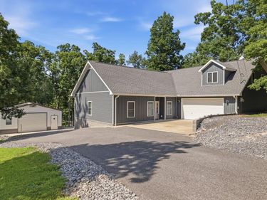 124 Hickory Hill Lane, Benton, KY 42025