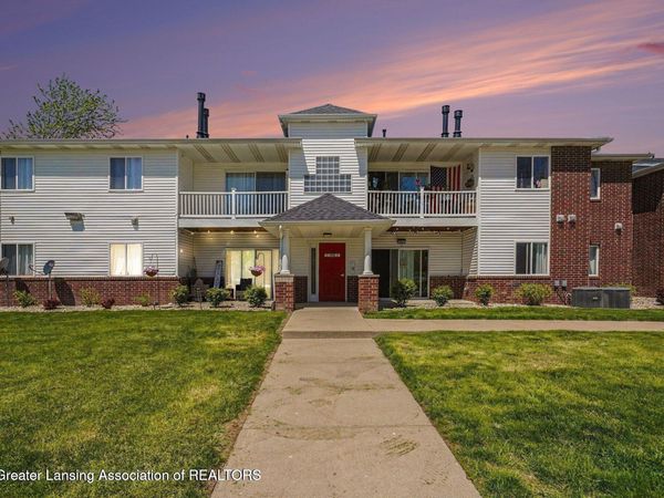 1002 Carom Circle, Mason, MI 48854