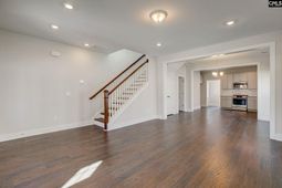 742 Poplar Street photo 4