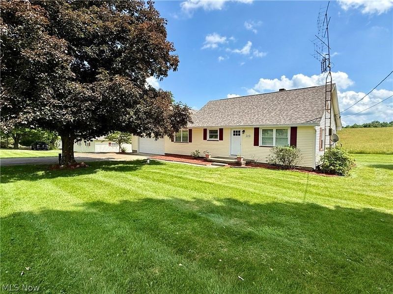 3278 Fresno Road NW, Carrollton, OH 44615 Photo 2