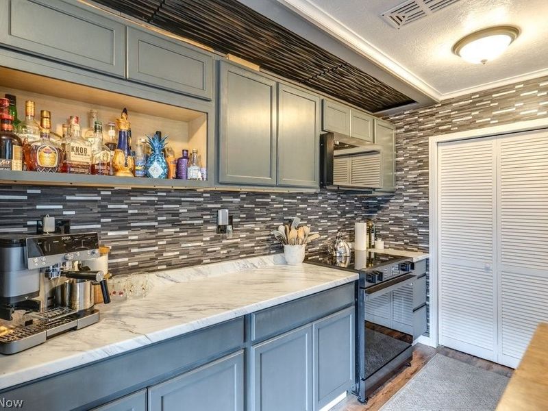 2538 Royal County Down , Unit Apt A, Uniontown, OH 44685 Photo 11