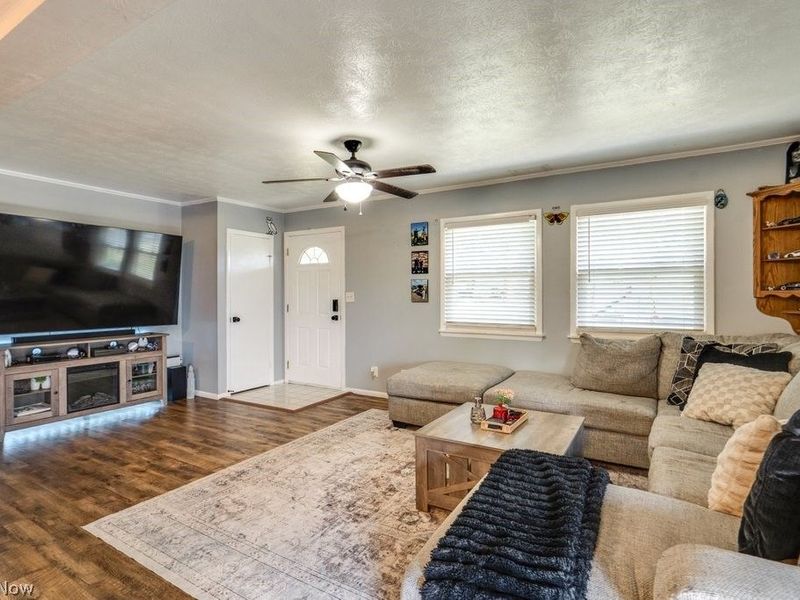2538 Royal County Down , Unit Apt A, Uniontown, OH 44685 Photo 7