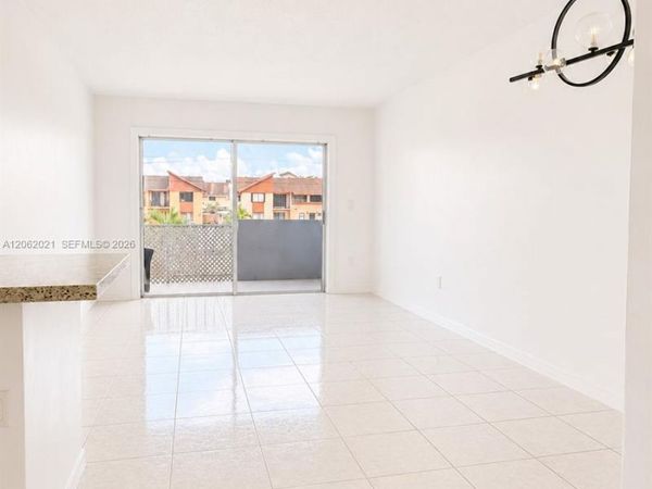 6095 W 18th Ave , Unit S216, Hialeah, FL 33012