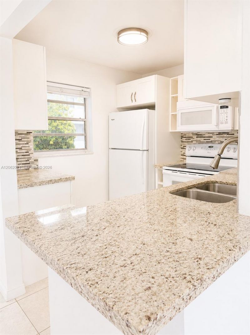 6095 W 18th Ave , Unit S216, Hialeah, FL 33012 Photo