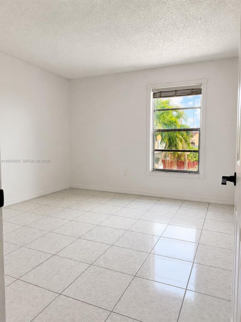 6095 W 18th Ave , Unit S216, Hialeah, FL 33012 Photo