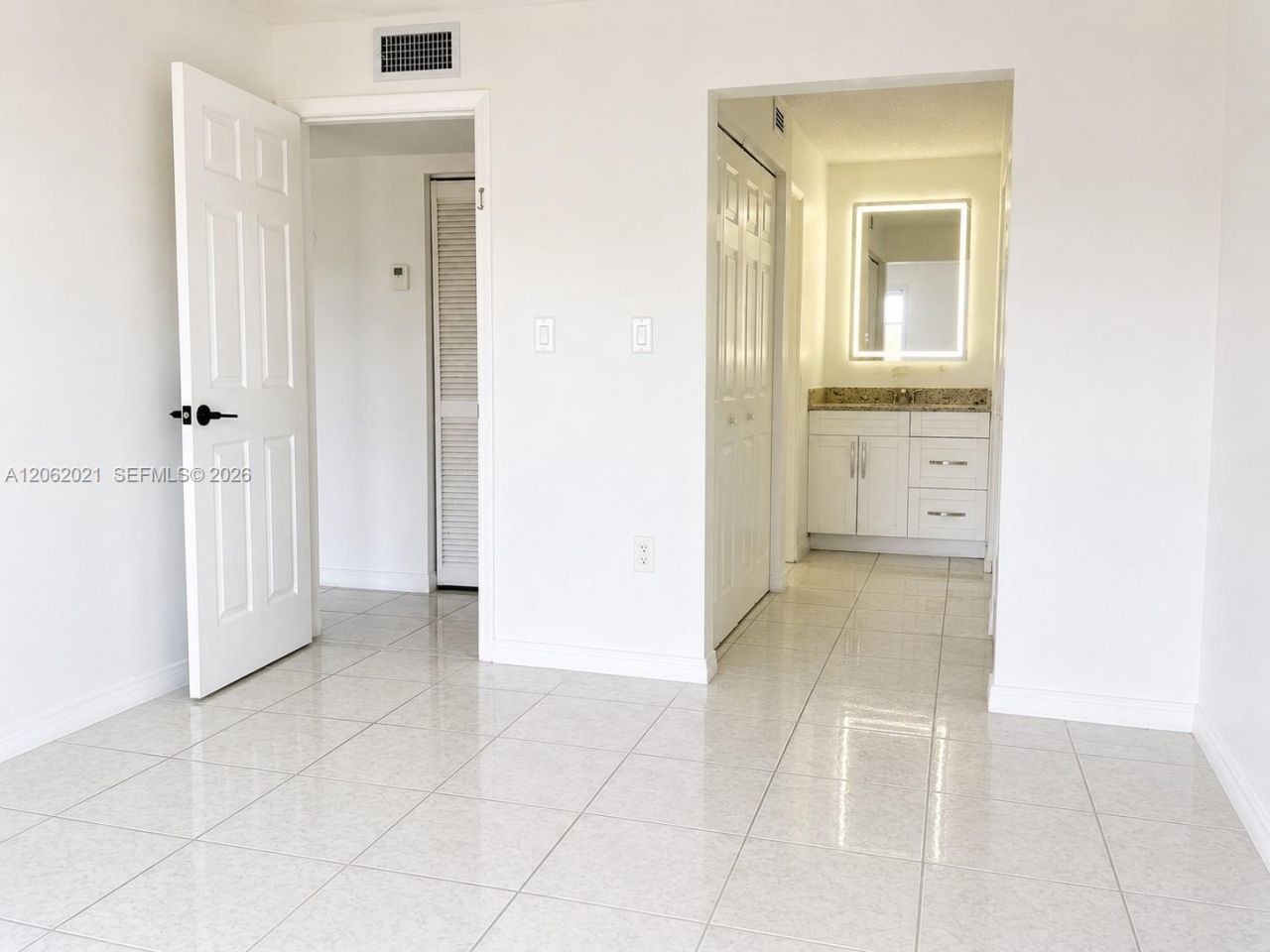 6095 W 18th Ave , Unit S216, Hialeah, FL 33012 Photo