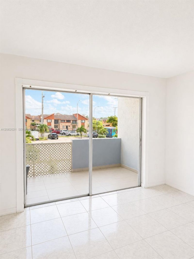 6095 W 18th Ave , Unit S216, Hialeah, FL 33012 Photo