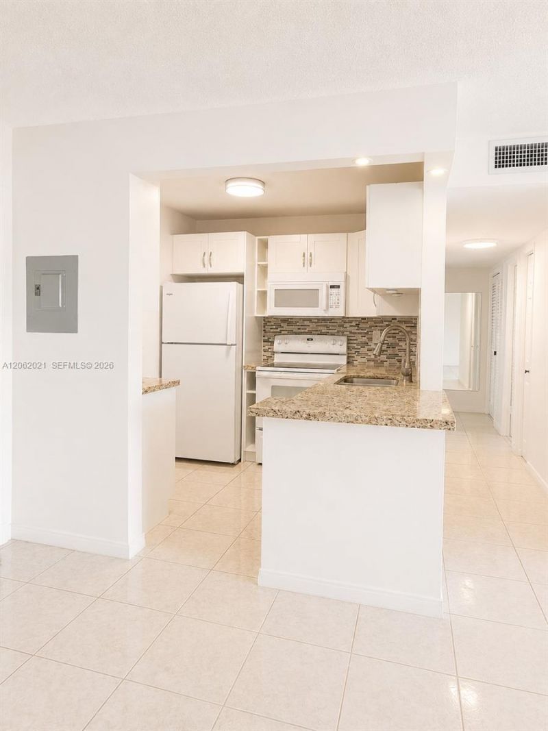 6095 W 18th Ave , Unit S216, Hialeah, FL 33012 Photo