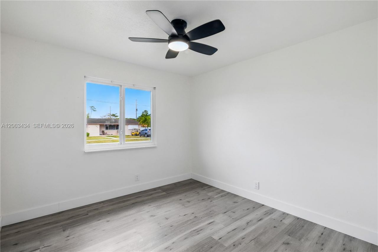 1867 NW 8th Ave, Homestead, FL 33030 Photo