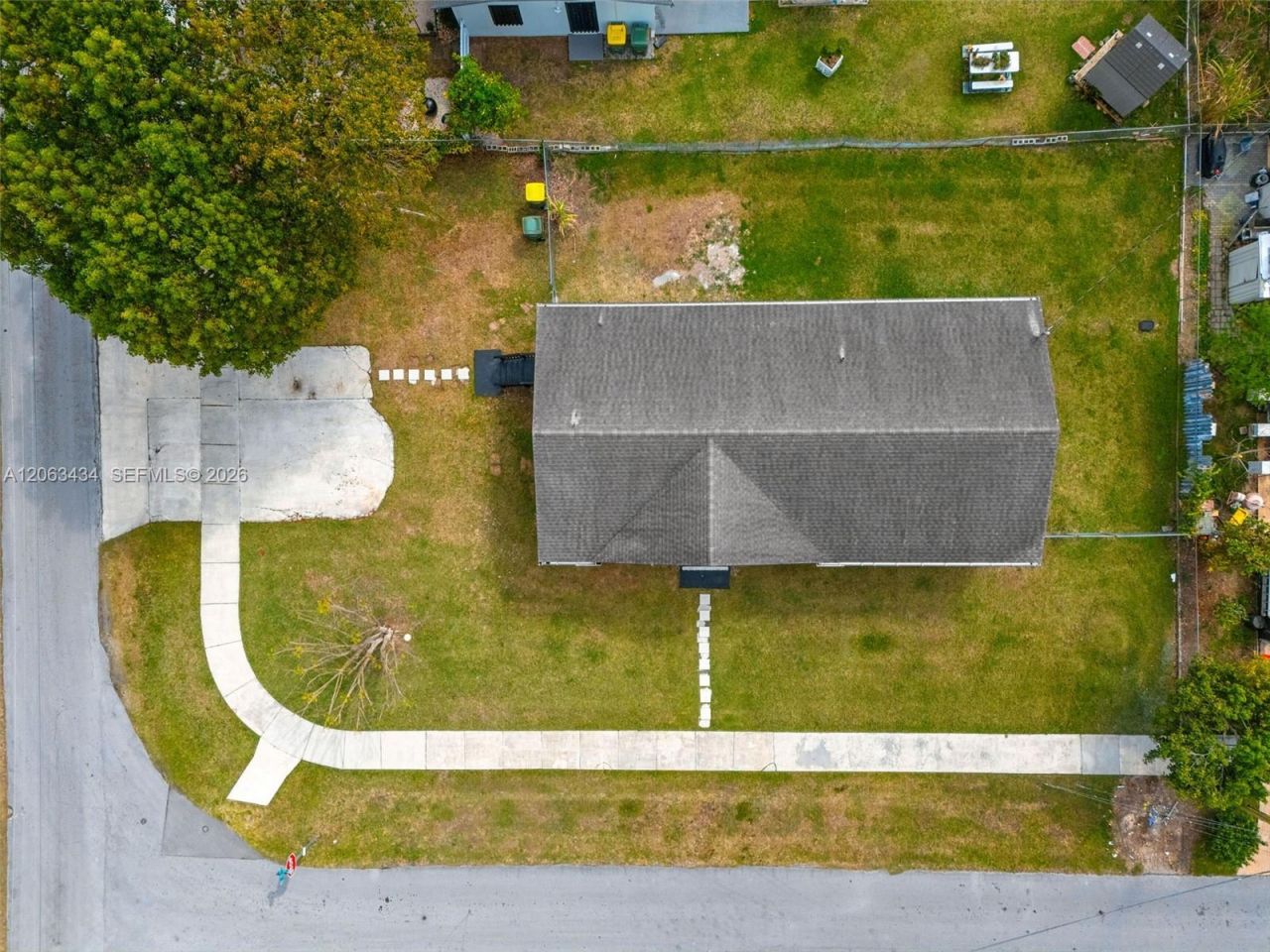 1867 NW 8th Ave, Homestead, FL 33030 Photo