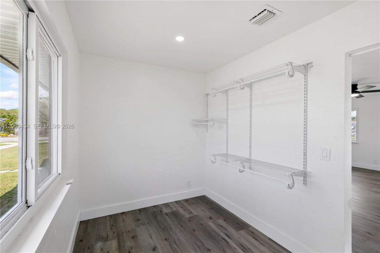 1867 NW 8th Ave, Homestead, FL 33030 Photo